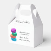 必要なのは愛とマカロンのカスタムウェディング フェイバーボックス (正面サイド)