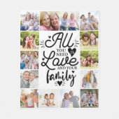 必要なのは愛と家族の写真だけだ フリースブランケット (正面)