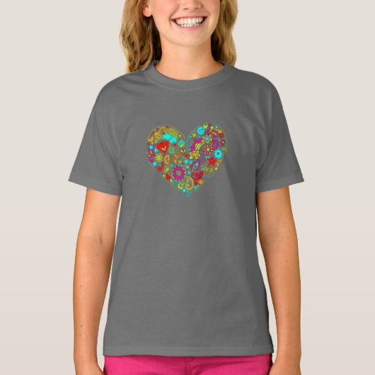 必要なのは愛… Tシャツ (正面)