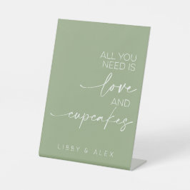 必要なのはLoveとCupcakes Sage Green 台座サイン