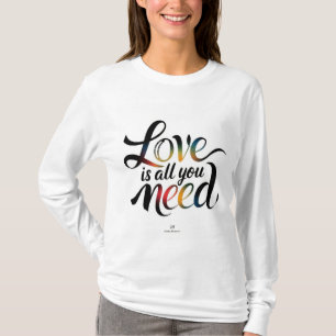必要なのはLove – 心温まるTシャツ Tシャツ
