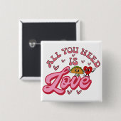 必要なのはLove T-Shirt 缶バッジ (正面&裏面)