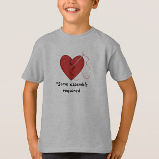 必要なアセンブリはハートのTシャツを修理しました Tシャツ