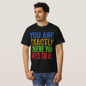 必要な場所にきています 名言 Tシャツ (正面フル)