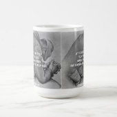 必要な時救済間に猶予を見つける コーヒーマグカップ (中央)