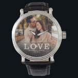 必要モダンなのはLOVEの写結婚真スクリプト 腕時計<br><div class="desc">手モダンで文字を付けたシックなフォトウォッチとモダンタイポグラフィの読: '必要なのはLove 'あなたの名前をカスタムすると結婚日付と一緒に。写真と情報お気に入りのでパーソナライズ新婚素晴らし者への贈り物、記念日またはバレンタインデー!</div>