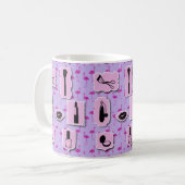 必需品のコスメティックロゴパターン コーヒーマグカップ (正面左)