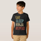 忍者だらけの楽しい空手ウェア 忍者1 Tシャツ (正面フル)