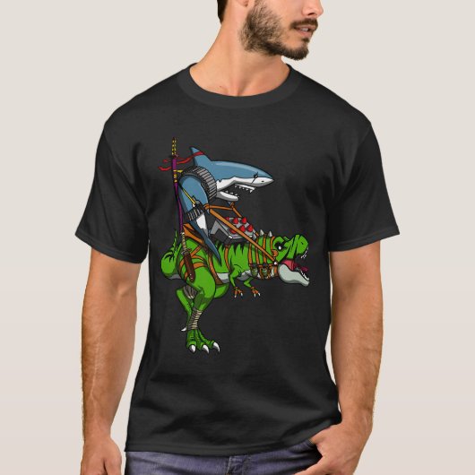 忍者サメに乗るティラノサウルス Tシャツ (正面)