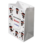 忍者スタイル子供の誕生日 ミディアムペーパーバッグ (裏面アングル)