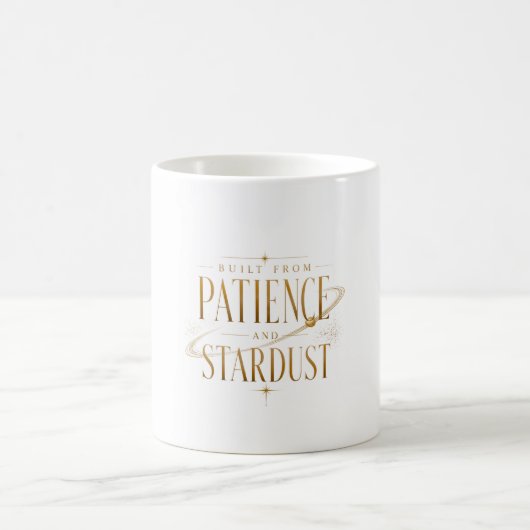 忍耐と星屑から造られる セレスティアル・タイポグラフィ コーヒーマグカップ (中央)