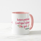 忍耐を持って、神は終わっていない//聖書の詩 マグカップ (正面右)
