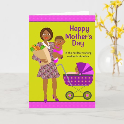 忙しいアフリカ系アメリカ人のお母さんの母の日カード カード (黄色い花)