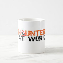 忙しい仕事のハロウィンHaunterヤードのマグを飾ります コーヒーマグカップ