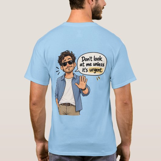 忙しい男のシャツ Tシャツ (裏面)