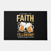 応援から信仰とフェローシップ – オクトーバーフェスト ドアマット (正面)