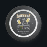 応援とビールから75年誕生日紙プレート ペーパープレート<br><div class="desc">この祝素朴な「応援とビーズ」とスタイルで75番目の誕生日のヴィンテージバールームルックデザインを見る。複合デザイン別休日ハートデザイン（権利留保）。</div>