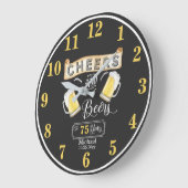 応援とビールから75年誕生日 ラージ壁時計 (傾斜)