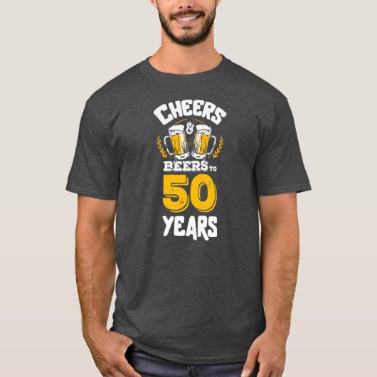 応援とビール私の50年50人の誕生日 Tシャツ (正面)