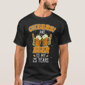 応援とビール25歳25歳の誕生日パーティー Tシャツ (正面)