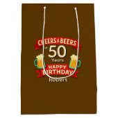 応援とビール50年のハッピーバースデー名 ミディアムペーパーバッグ (裏面)