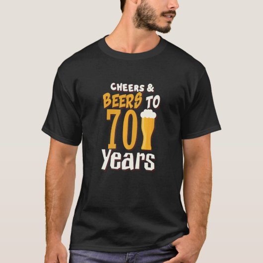 応援とビール70歳の誕生日パーティー4 Tシャツ (正面)
