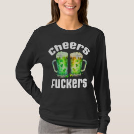 応援のおもしろいSt.Patricks Day Drink Tシャツ
