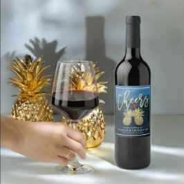 応援の結婚金ゴールドへのパイナップルカップルNavy Blue ワインラベル