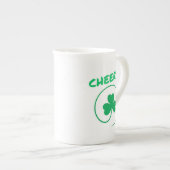 応援クローバーシャムロックアイリッシュグリーンSt patricks day ボーンチャイナマグカップ (正面右)