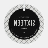 応援パーソナライズされた~16歳16誕生日かわいい ガラスオーナメント (裏面)