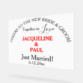 応援新郎新婦たった今結婚しました赤い名前 アクリルサイン (傾斜)