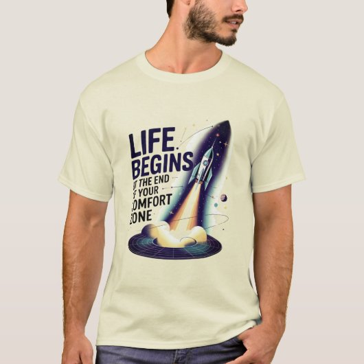 快適ゾーンの終わりから人生が始まる D02 Tシャツ (正面)