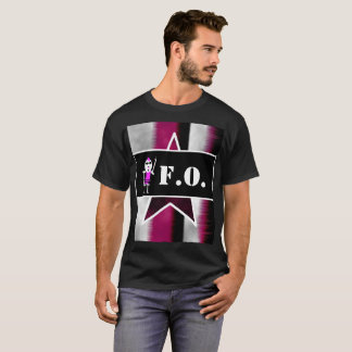 怒ったエイリアンのピンクの男の子 [ SKULLien ] Tシャツ
