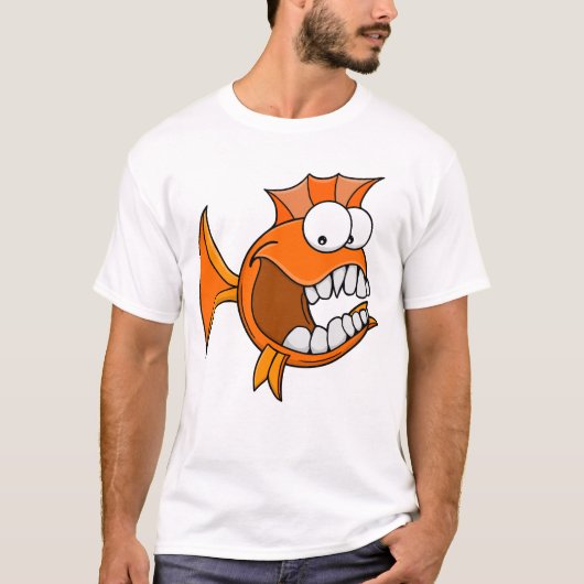 怒った歯のあるオレンジ色の魚 Tシャツ (正面)