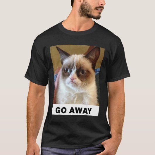 怒った猫 Tシャツ (正面)