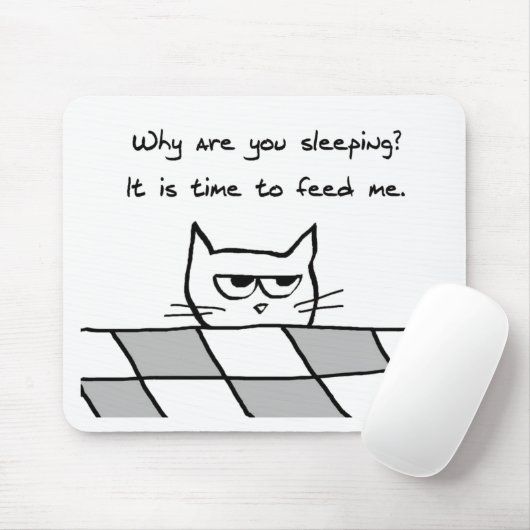 怒っている猫はベッドからほしいと思います マウスパッド (マウス)