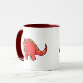 怒っている赤いトリケラトプス- Dinosaur-gifts.com マグカップ (正面左)