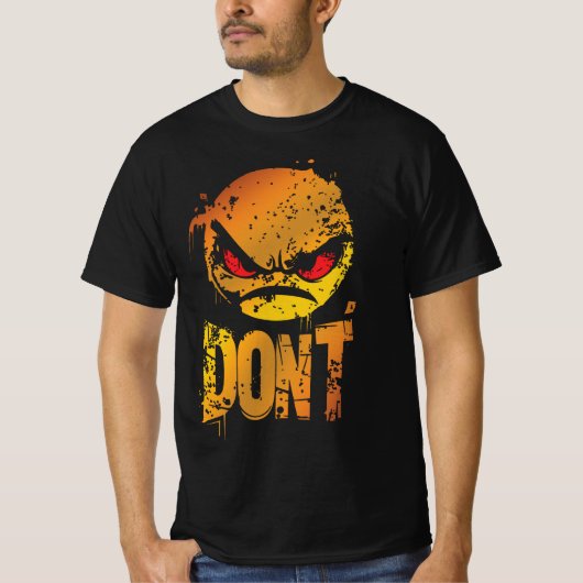 怒はっきりしたDO NOT文字付き絵文字 Tシャツ (正面)