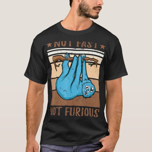 怒らない怒りっぽいナマケモノではない Tシャツ (正面)