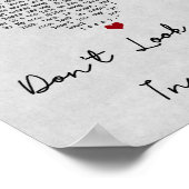 怒りの中で振り返らない灰色のハートソング歌詞 ポスター (角)