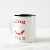 怒りを我慢することは毒を飲むようなものだ ツートーンマグカップ (正面左)