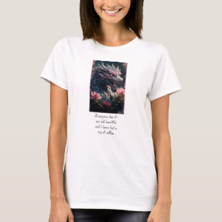 怒れる美しいドラゴンのTシャツ(女性用) Tシャツ