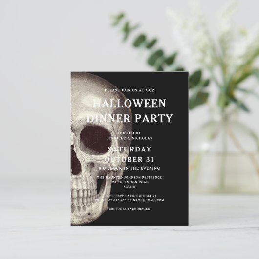 怖いスカルハロウィーンディナーパーティの招待状 ポストカード (スタンド正面)
