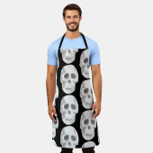 怖いスカル黒と白のパターン|ハッピーハローウィン エプロン (着用した状態)