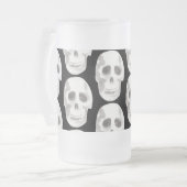 怖いスカル黒と白のパターン|ハッピーハローウィン フロストグラスビールジョッキ (正面左)