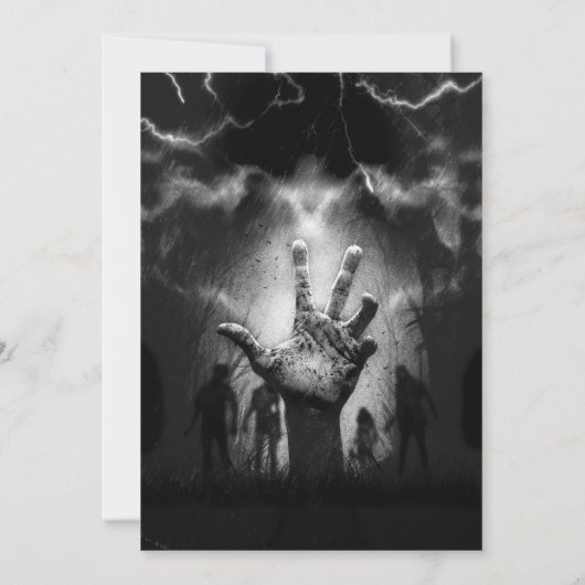 怖いハロウィンパーティーのゾンビ 黒い怖い夜 招待状 (裏面)