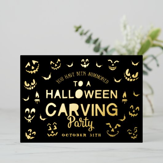 怖いハロウィーンのカボチャのちょうちんかぼちゃハロウィンカービング 箔招待状 (立ち正面)