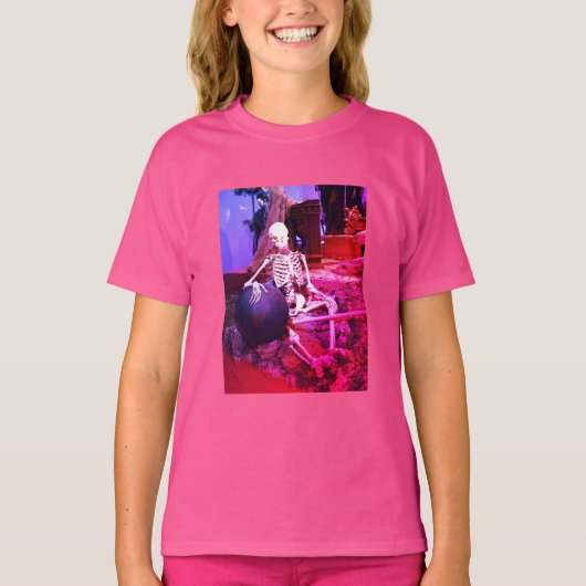 怖いハロウィーンのスケルトン Tシャツ (正面)