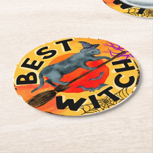 怖いハロウィーンカボチャをトレッキングまたは治療 ラウンドペーパーコースター (アングル)
