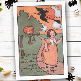 怖いハロウィーンナイトの可愛いヴィンテージガール 薄葉紙